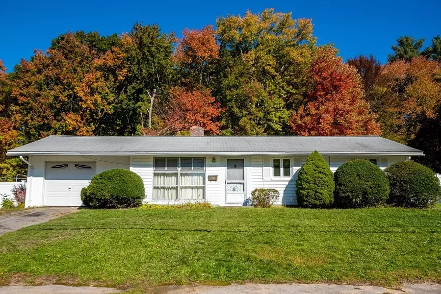 62 Roseen Rd, Holbrook, MA 02343