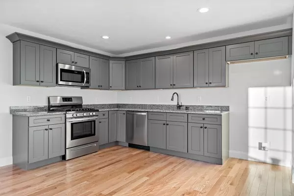 Wareham, MA 02571,108 High St #A