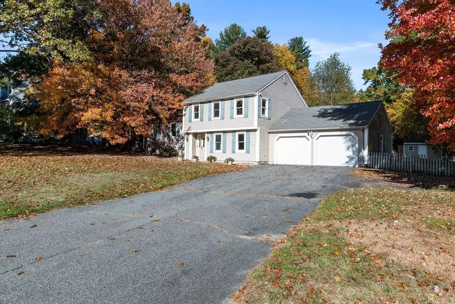 10 Hayward Glen Drive, Millbury, MA 01527