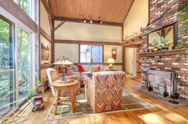 Westwood, MA 02090,78 Margery Lane