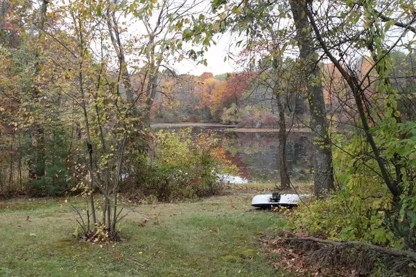 Millville, MA 01529,9 Mansfield Dr