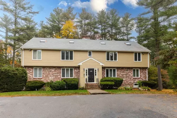 23 Hilltop Ln #4, Easton, MA 02375