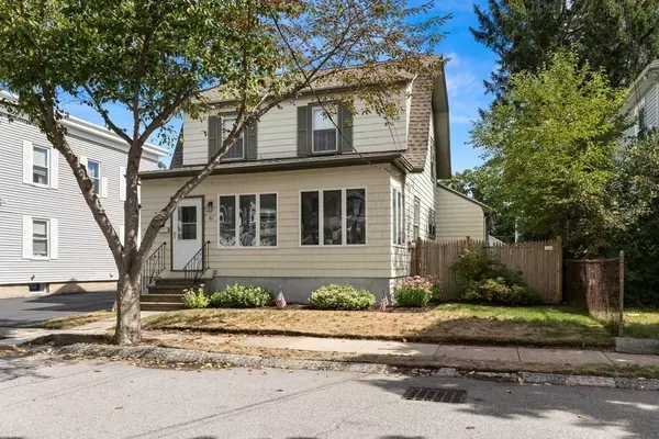 82 Fairview Ave, Peabody, MA 01960