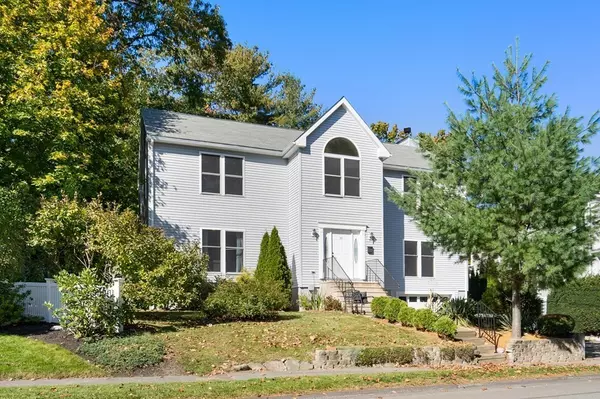 59 Peacedale Rd, Needham, MA 02492