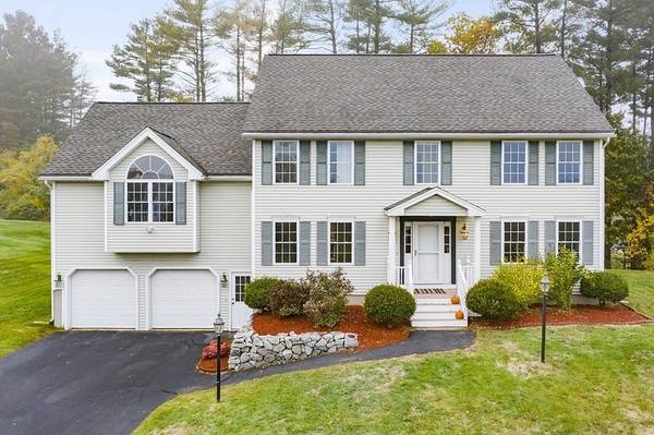 12 Chandler Rd,  Westford,  MA 01886