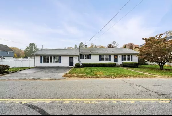 36 Ferry Rd, Salisbury, MA 01952