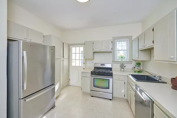 Watertown, MA 02472,26 Marion Rd #1