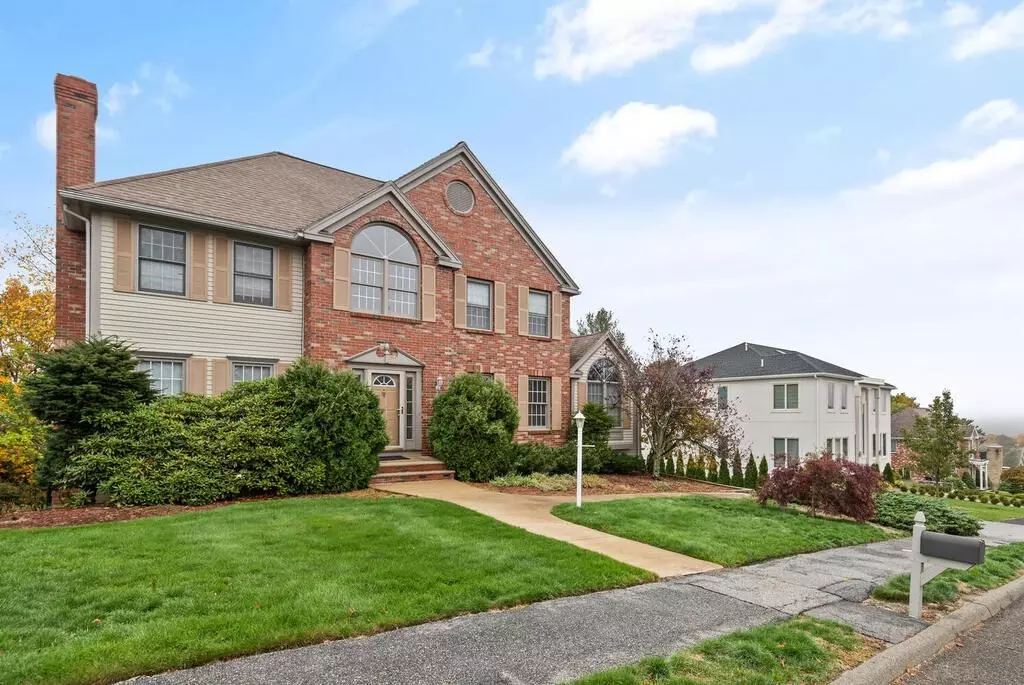 Saugus, MA 01906,83 Juniper Dr