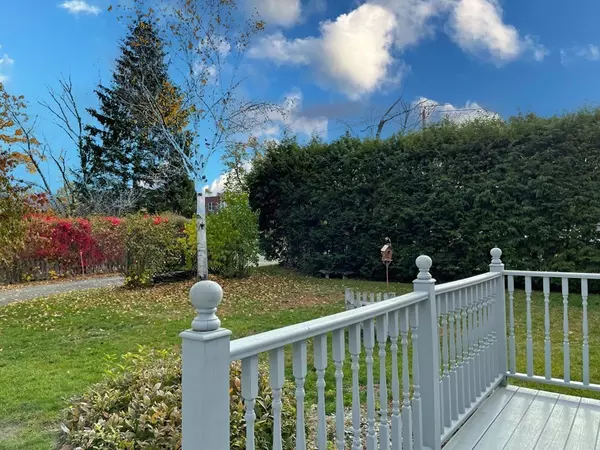 Montague, MA 01376,9 Burnett Street