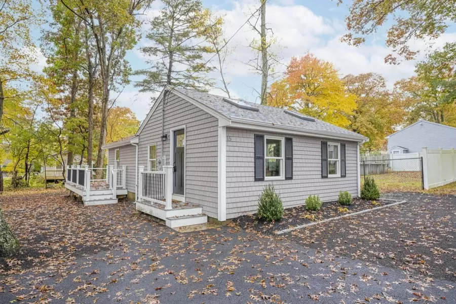 15 Ridge Rd, Norton, MA 02766