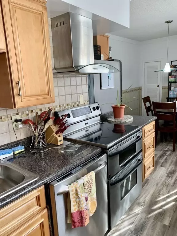 New Bedford, MA 02744,1185 Cove Rd