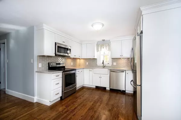 Abington, MA 02351,137 Hjelm Street