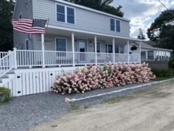 8 Franklin St, Wareham, MA 02571