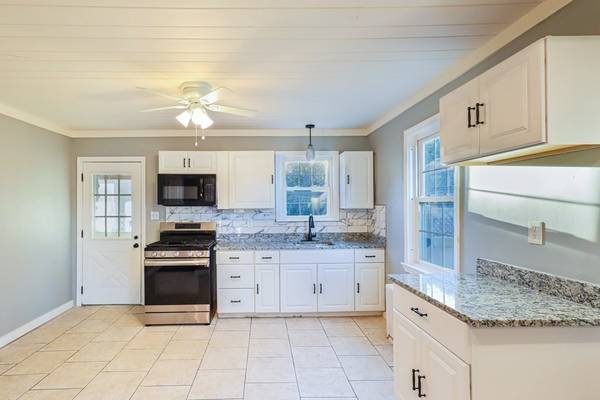 771 Sanford Road, Westport, MA 02790