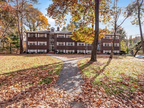 72 Farrwood Ave #3, North Andover, MA 01845