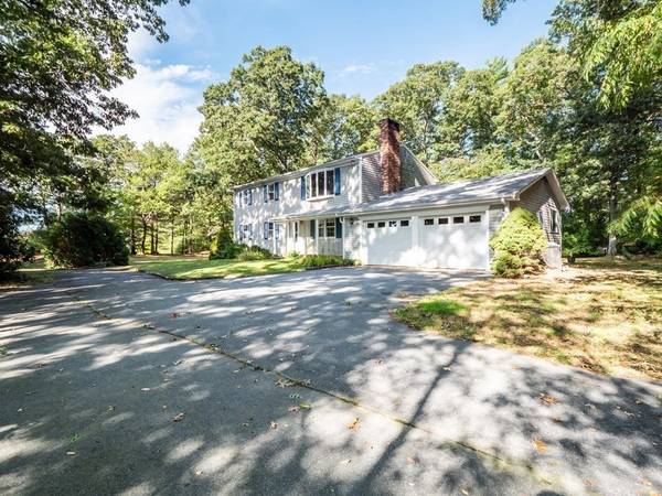 253 Hartley Road, Rochester, MA 02770