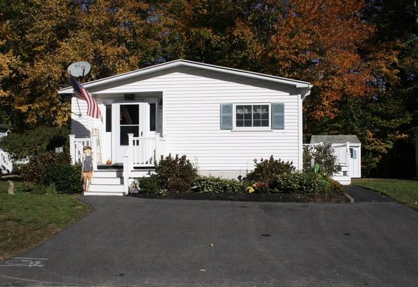 83 Leisurewoods Drive, Rockland, MA 02370