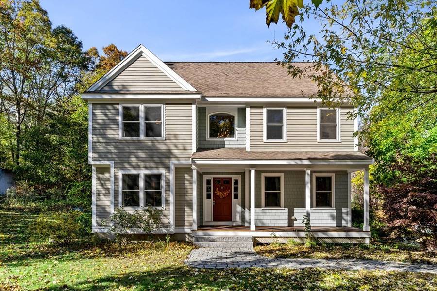 52 Monroe Street, Amesbury, MA 01913