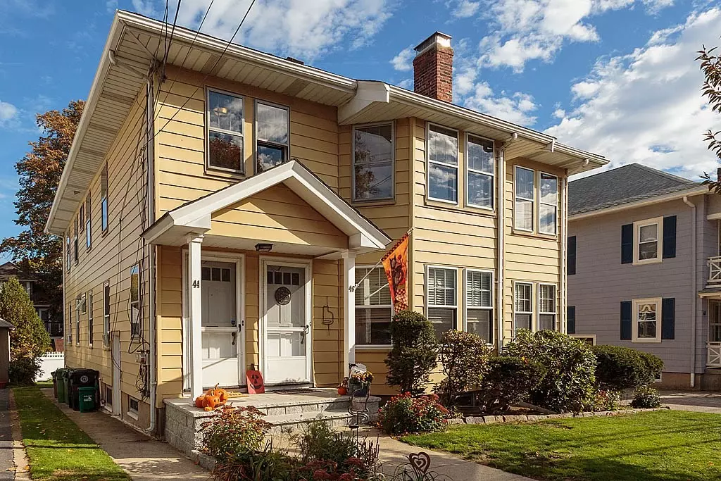 Watertown, MA 02472,44 Carver Road East #44
