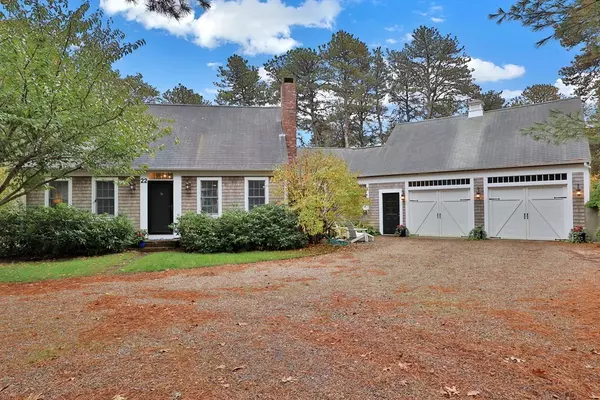 Wellfleet, MA 02667,22 Karen Ln