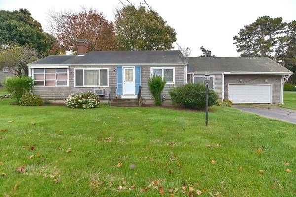 75 Knott Ave, Sandwich, MA 02563