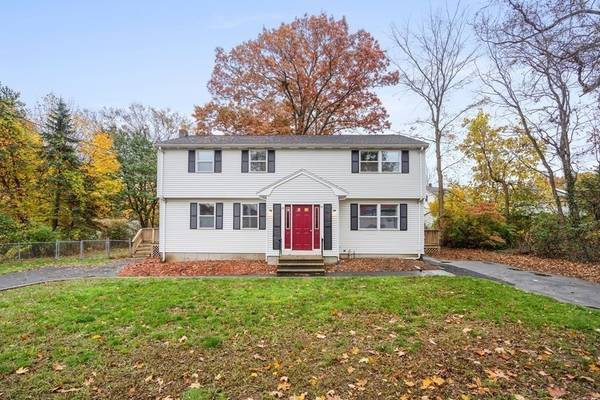 22-24 Bows Ln, Avon, MA 02322