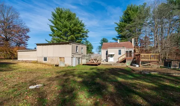 Granby, MA 01033,65 West Street