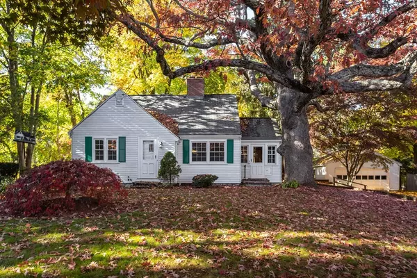 6 Sheridan St, Lexington, MA 02420