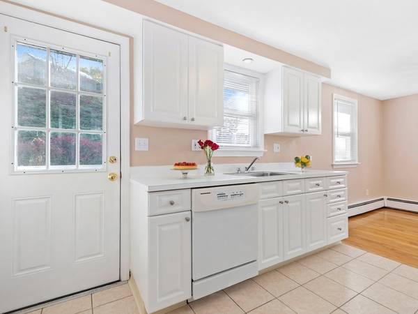 12 George #12, Winchester, MA 01890