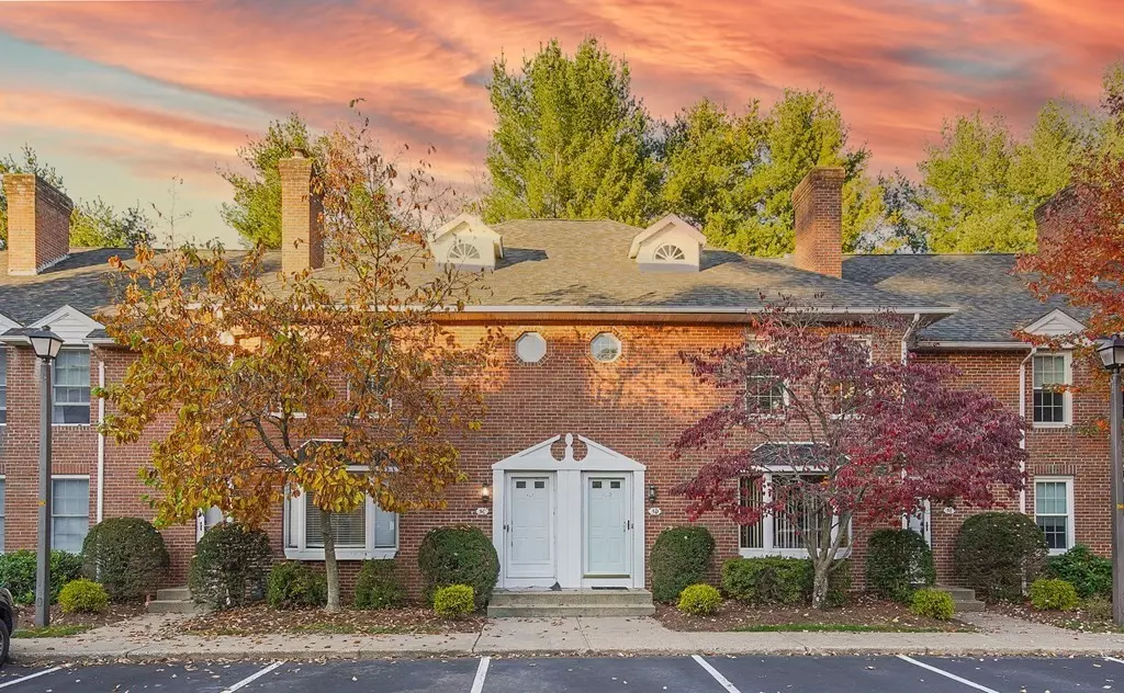 Agawam, MA 01001,5 Mansion Woods Dr #C