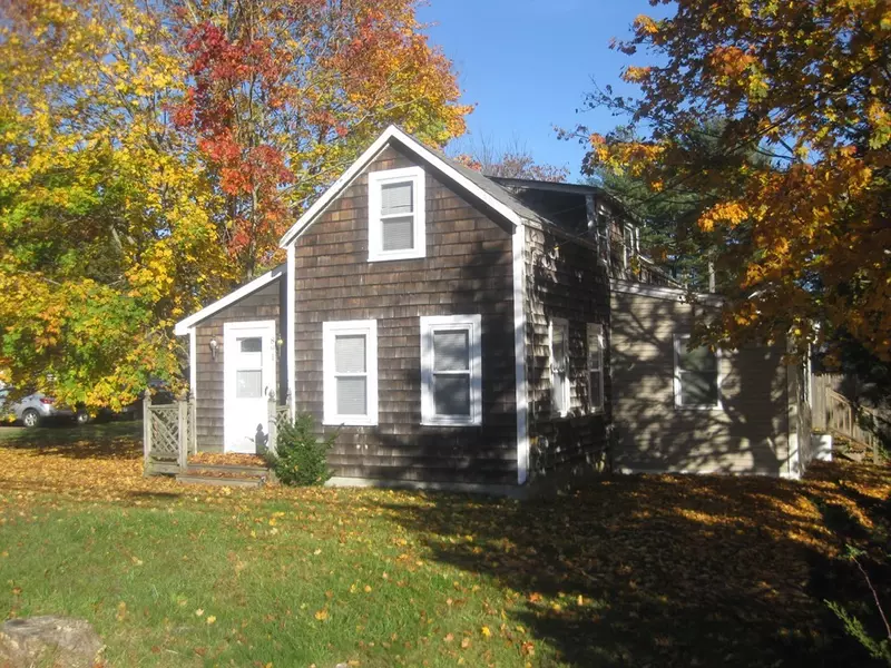 891 Monponsett Street, Hanson, MA 02341