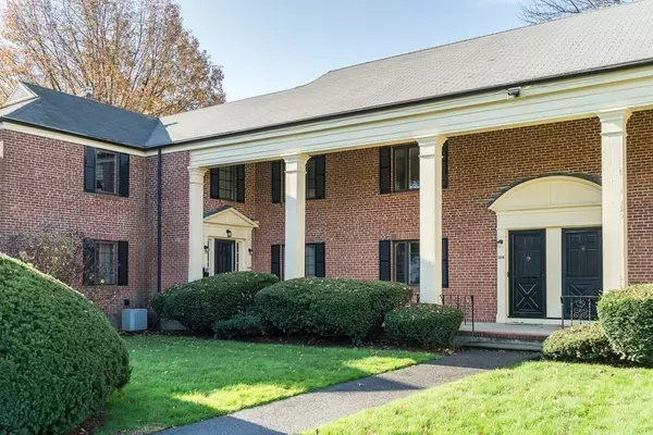 358 Lexington St #358, Watertown, MA 02472