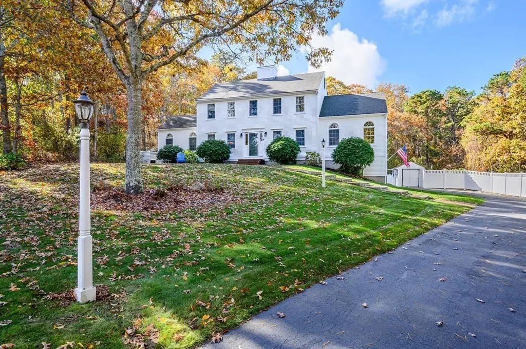 Sandwich, MA 02537,4 Applewood Circle