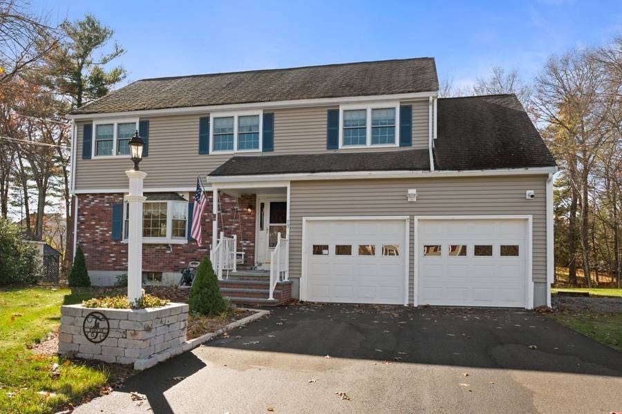 70 Worthern Place, Tewksbury, MA 01876