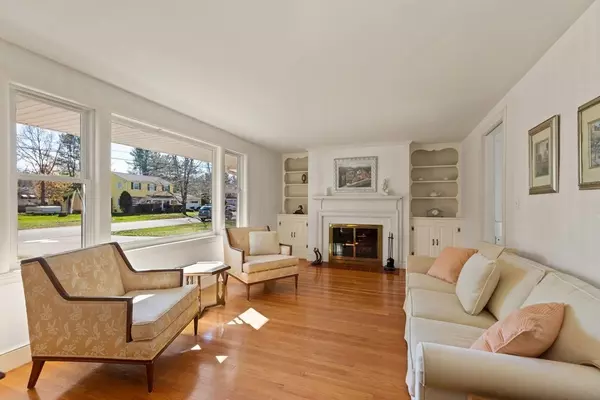 Topsfield, MA 01983,6 Walker Road