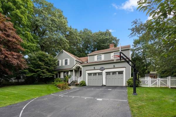 Wellesley, MA 02481,7 Fuller Road