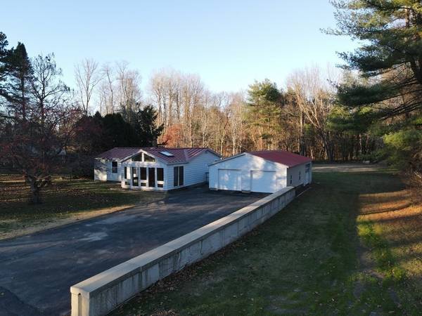 Northfield, MA 01360,16 S Mountain Rd