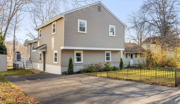 67 E Shore Rd, Holbrook, MA 02343