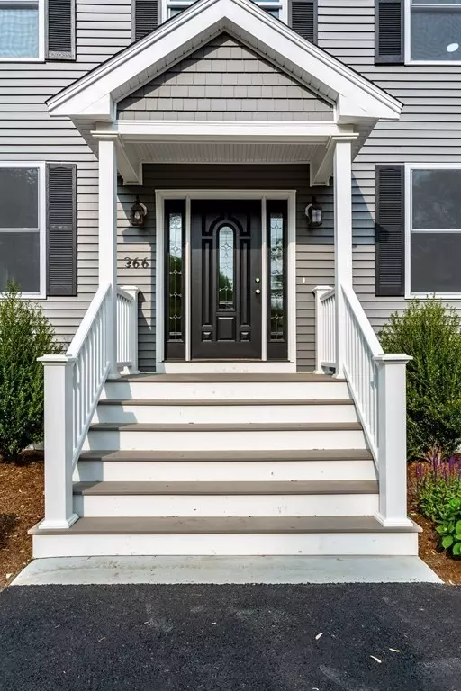 Raynham, MA 02767,366 Locust