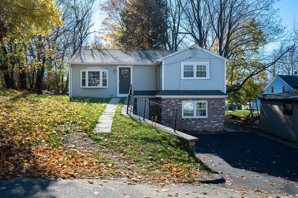 20 Fairview Ave, Southbridge, MA 01550