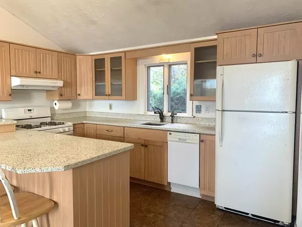 Yarmouth, MA 02673,29 Circuit Rd