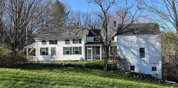 6 Northeast Fitzwilliam Road, Royalston, MA 01368