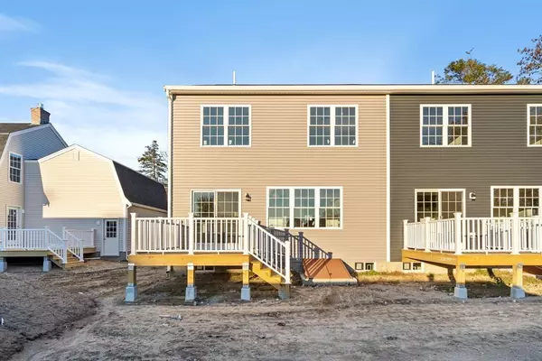 Wareham, MA 02571,108 High St #B