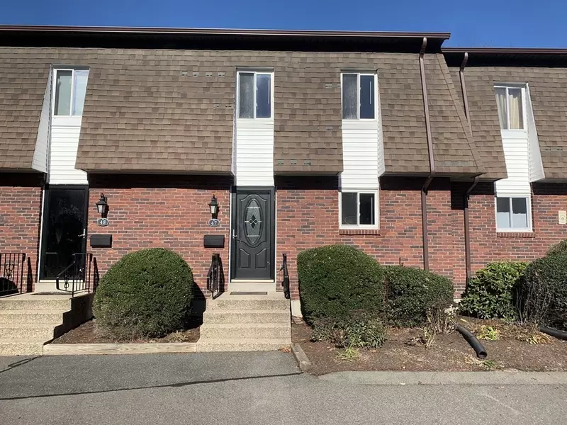 20 Lawrence Ave #47, South Hadley, MA 01075