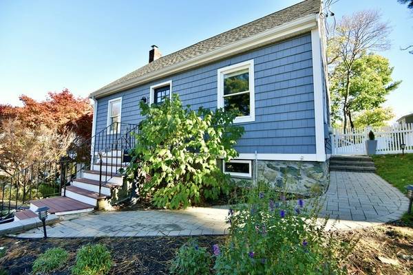 21 Fairfax Rd, Milton, MA 02186