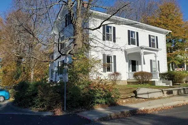 Grafton, MA 01519,4 Oak St