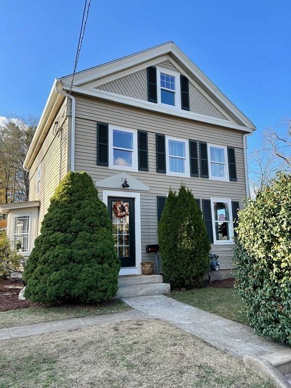 72 High St, Southbridge, MA 01550