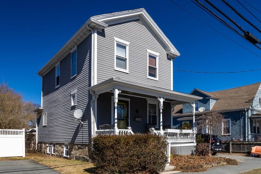 78 Washington St, Fairhaven, MA 02719