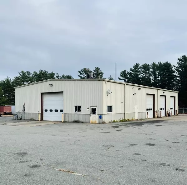 Wareham, MA 02571,3 Tow Rd