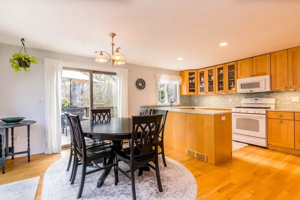 Brewster, MA 02631,141 Long Pond Rd